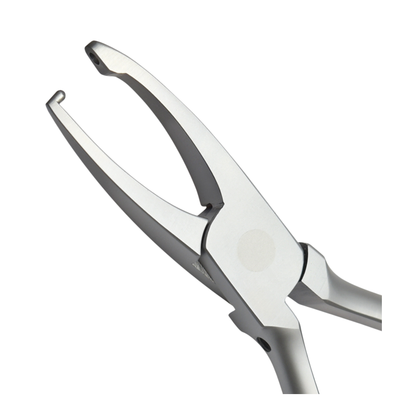 Clear-Aligner-Dimple-1mm-Plier-Invisalign-Spark-Angle-Aligner-Close-Up